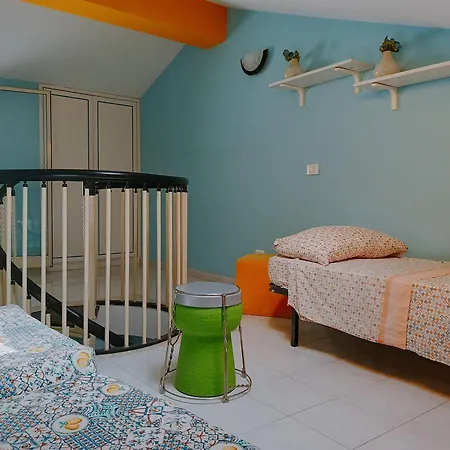 Mirone Fronte Mare Beachfront House *