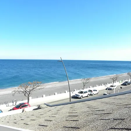 Mirone Fronte Mare Beachfront House Daire Roccalumera